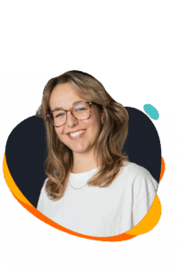 Portraetfoto von Amelie Ruch, zustaendig fuer Social Media und Grafik bei TBN Deutsch